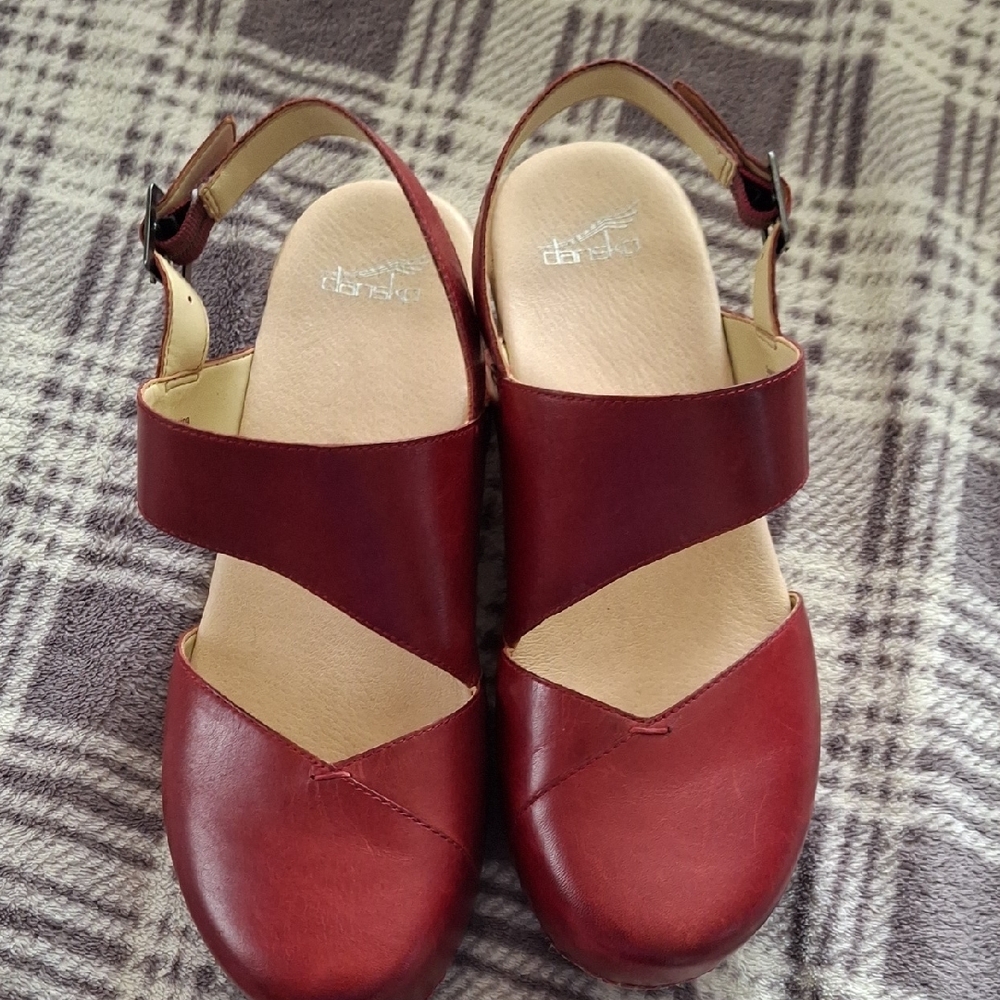 Dansko Women's Burgundy Leather Sandals